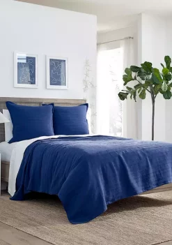 Southern Tide® Harbor Town Coverlet